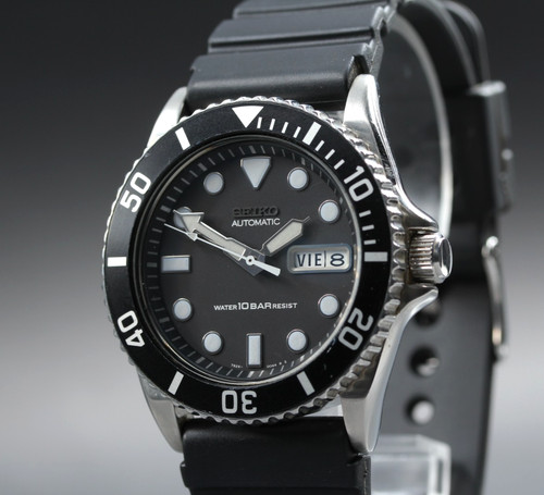 Quasi come nuovo - [], orologio