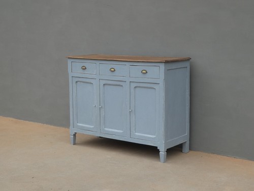 Credenza tre ante laccata