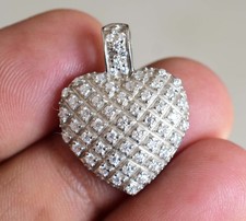 Ciondolo solitario diamante