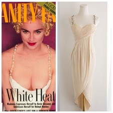 Raro abito da sposa Chanel S/S 1990 vintage impreziosito da perle plissettato avorio