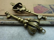 40 charms ciondoli chiave corona con cuore 5,7 x 1,9 cm