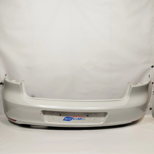 Paraurti posteriore bianco