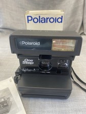 Polaroid OneStep 636 CloseUp nera con scatola e libretto originali anni ’90