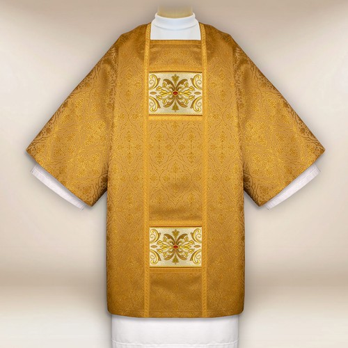 Dalmatica ricamata oro