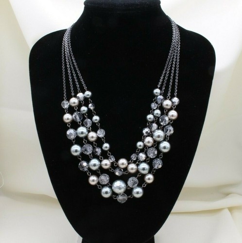 Collana con perle - con, (finte)