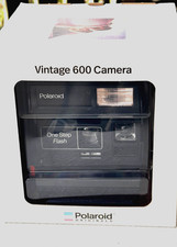 Polaroid 600 One Step Close up