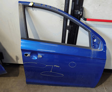 760041J500 Porta ant. DX