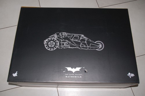 Batmobile tumbler hot toys - tumbler,