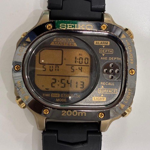 Orologio subacqueo digitale