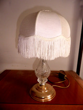 LUME COMODINO - BASE in OTTONE e VETRO ; PARALUME in TESSUTO con Frange. H.36. R