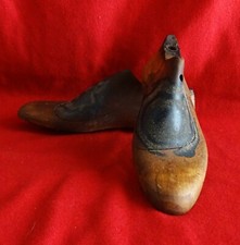 ? ANTICHE FORME DI SCARPE  N.40 IN LEGNO  EPOCA 1930 - A-1178