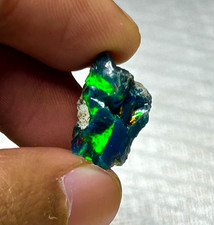 Opale nero grezzo di alta