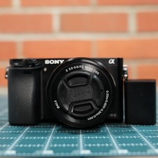 Fotocamera digitale mirrorless