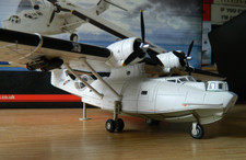 Corgi Catalina barca volante