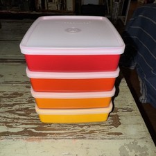 4 Vintage Tupperware Square