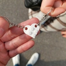 ? 2 PORTACHIAVI CUORE BIANCO LEGO DIVISO HEART AMORE AMICIZIA LOVE IDEA REGALO