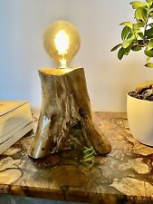 lampada da tavolo in legno Di