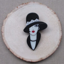 Elegante spilla gioiello viso