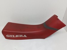 Sella rossa originale Gilera Dakota 500 (1989) – con piccolo taglioDescrizione