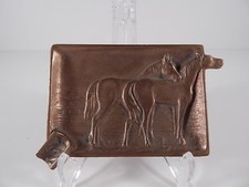 VINTAGE MODERNIST ASHTRAY CAST