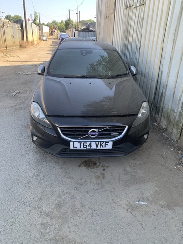 Rompicapo volvo v40 design - v40, r