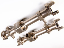 Alloggiamento asse anteriore posteriore in metallo adatto 1/8 Mad Force Kruiser FO-XX Mad Crusher USA-1