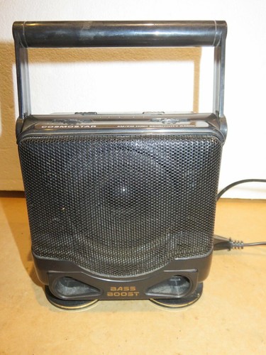 Vecchia radio portatile - portatile, con