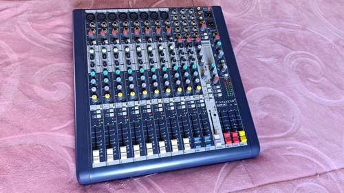 Mixer soundcraft mfxi8 - mixer,