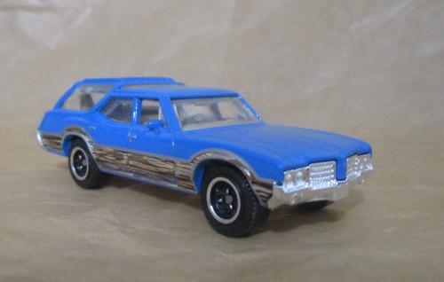 Matchbox 1971 oldsmobile vista - oldsmobile,