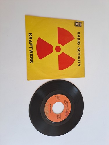 Kraftwerk radio activity - kraftwerk, radio-activity