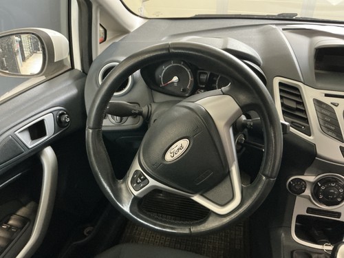 Volante ford fiesta - ford, vi