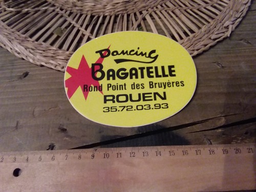 Ancien autocollant
