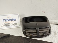 BOCCHETTA ARIA ANTERIORE SUPERIORE ALFA ROMEO 147 00/10 PICCOLA LESIONE 