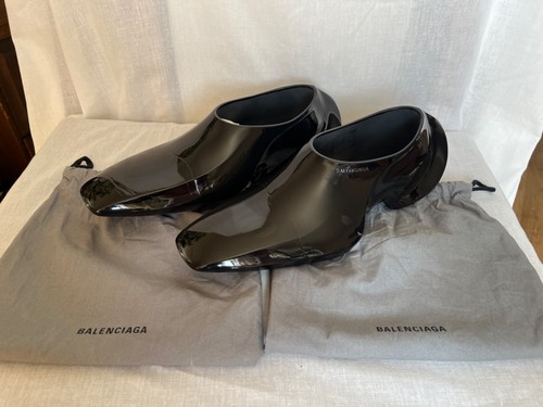 Balenciaga scarpe spaziali - balenciaga.,