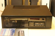 Sony CDP-101 / TAC 101 Lettore CD + custodia in legno ultra rara e CD! ICONICO!