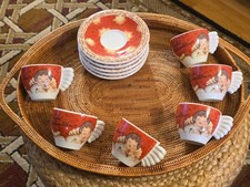 6 Mini Cups 5 Mini Saucers