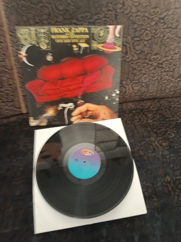 Frank zappa one size fits - frank,
