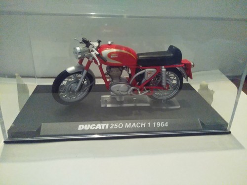 Moto ducati mach1 1964 - ,