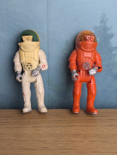 Vintage astronauts action - vintage,