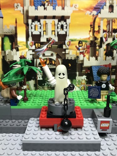 Lego castle mini figure - lego,