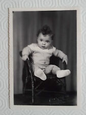 FOTO  D'EPOCA -  BIMBO SULLA SEDIOLINA 1958