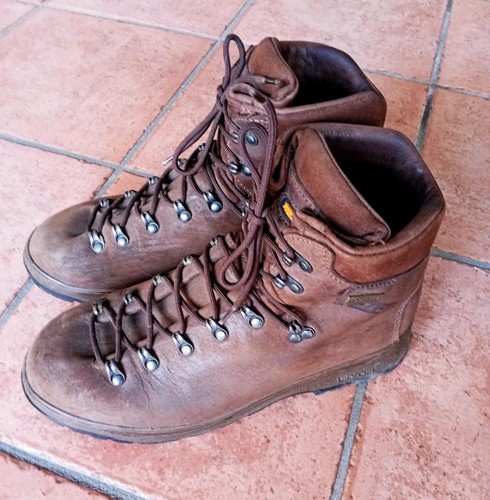Scarponi trekking montagna