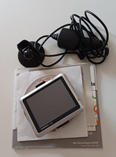 Garmin Nuvi 1200, usato poco, in ottime condizioni. Completo con gancio e cavo.