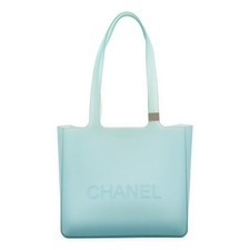 Borsa Chanel in gomma blu