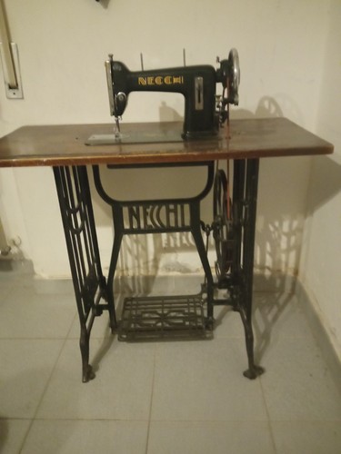 Macchina cucire antica - da,