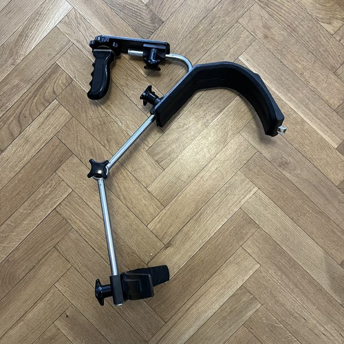 Arriflex shoulder pod - shoulder, body