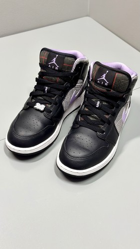 Nike air jordan mid - air,