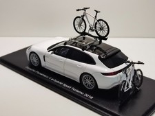 Spark 1:43 Porsche Panamera 4