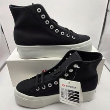 NEW in box U.S. SIZE 7 Women