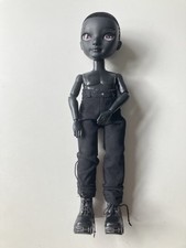 RAINBOW HIGH - Bambola Shadow